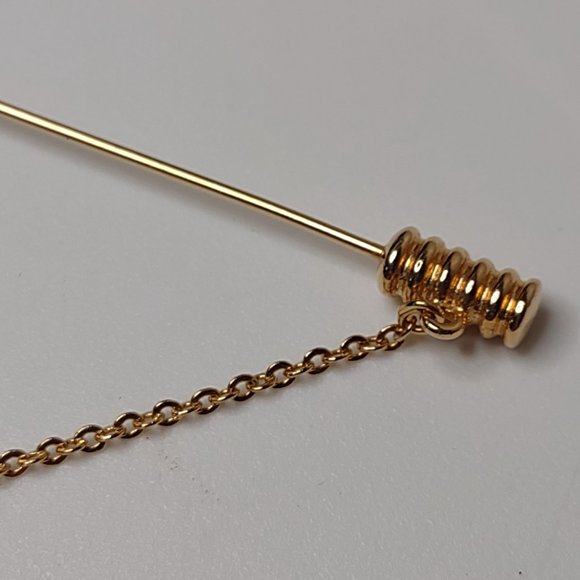 Gold Tone Stick Pin With Dangling Heart - Picture 4 of 8